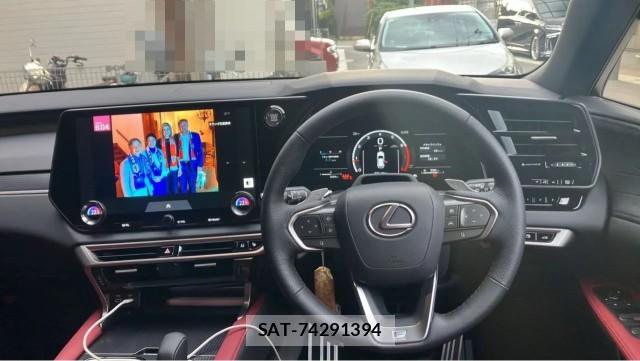 Lexus RX 2025-10 8281601-16
