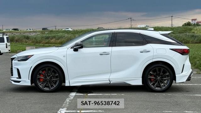 Lexus RX 2025-04 8281761-10