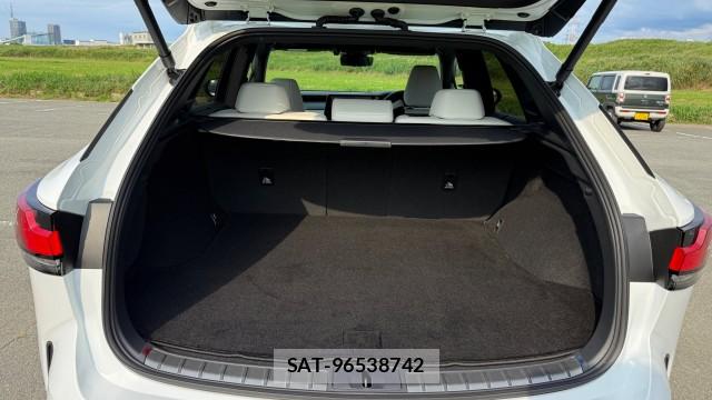 Lexus RX 2025-04 8281761-17
