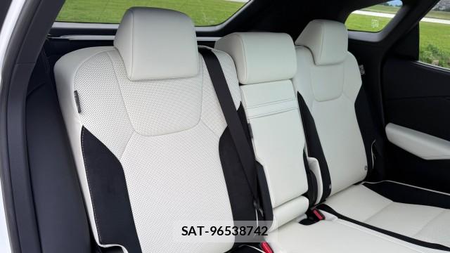 Lexus RX 2025-04 8281761-6