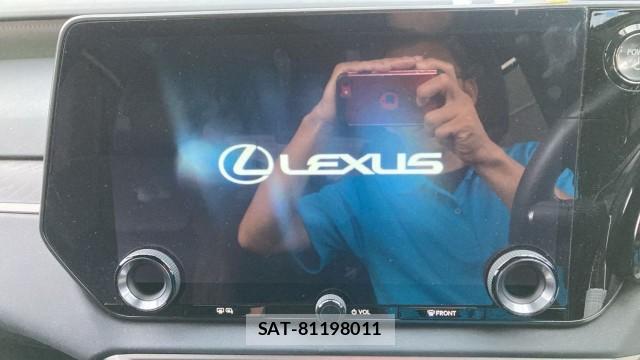Lexus RX 2023-10 8281865-4