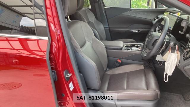 Lexus RX 2023-10 8281865-5