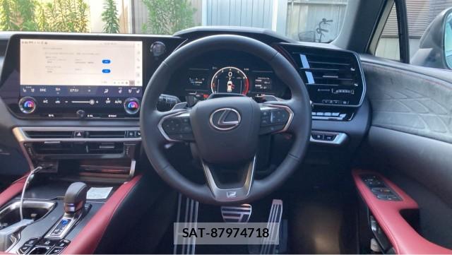 Lexus RX 2026-06 8281913-16