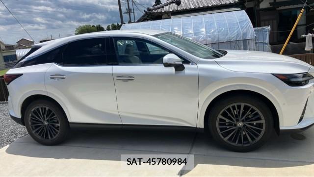 Lexus RX 2024-10 8282280-3