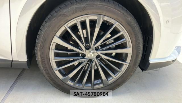 Lexus RX 2024-10 8282280-8