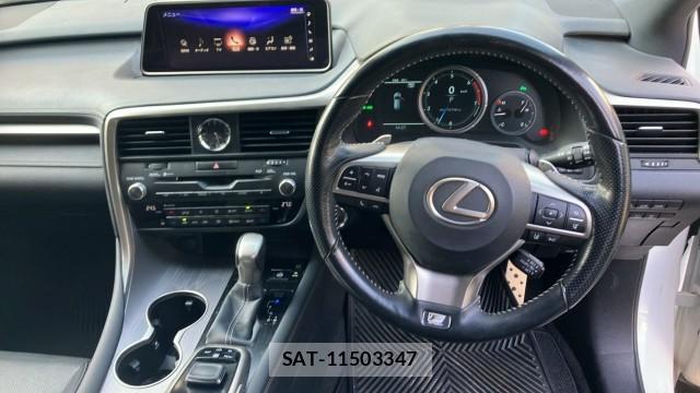 Lexus RX 2016-11 8282451-15