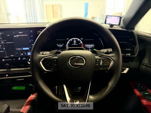 Lexus RX 2025-09 8282758-4