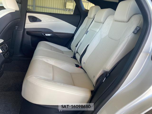 Lexus RX 2024-10 8284706-4
