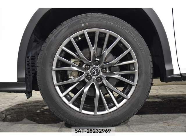 Lexus RX 2021-07 8285783-11