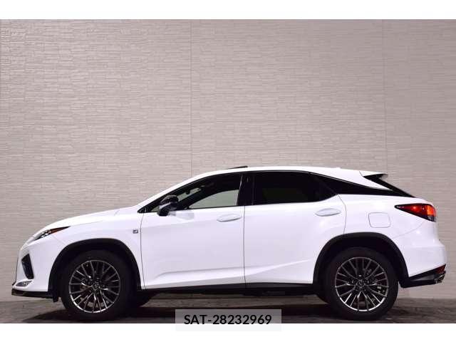 Lexus RX 2021-07 8285783-14