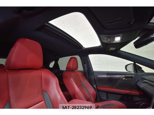Lexus RX 2021-07 8285783-16