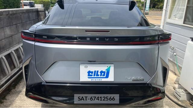 Lexus RZ 2023-10 8280644-1