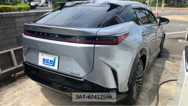 Lexus RZ 2023-10 8280644-12