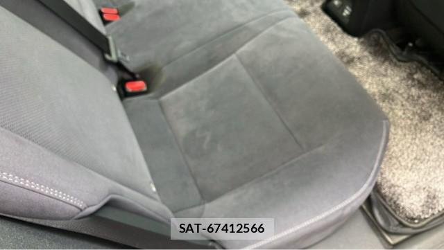 Lexus RZ 2023-10 8280644-6