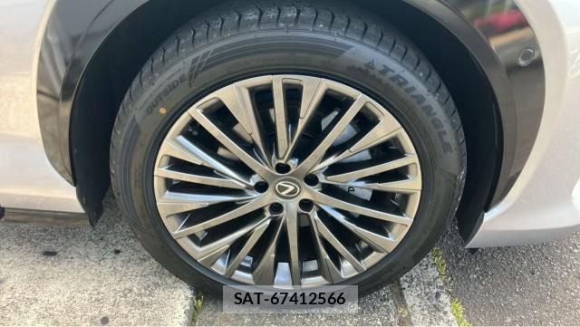 Lexus RZ 2023-10 8280644-8