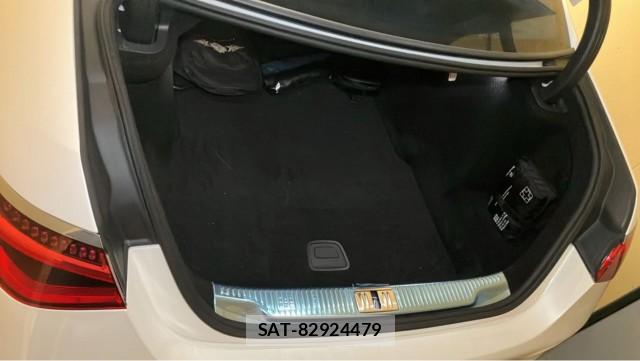 Mercedes Benz S-CLASS 2021-12 8280968-17