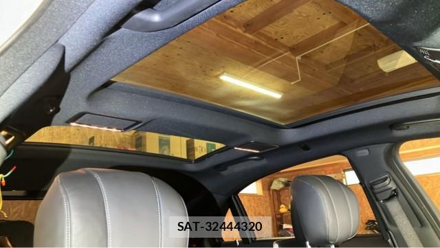Mercedes Benz S-CLASS 2018-06 8281163-15