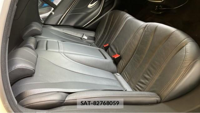 Mercedes Benz S-CLASS 2016-02 8281484-6