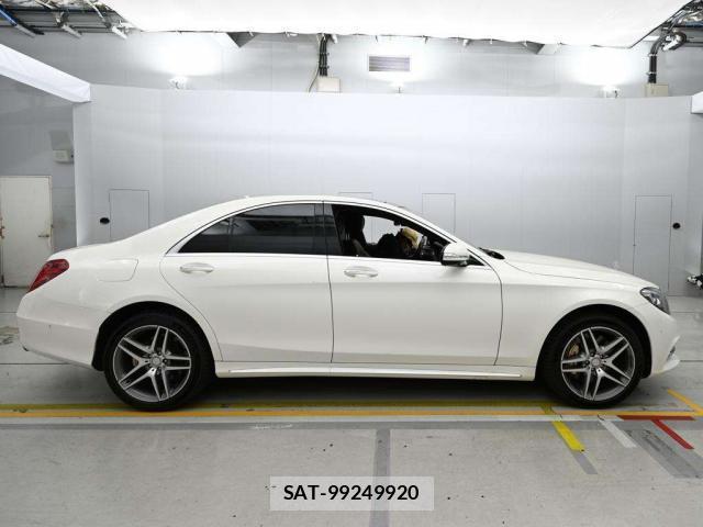 Mercedes Benz S-CLASS 2018-06 8284409-8
