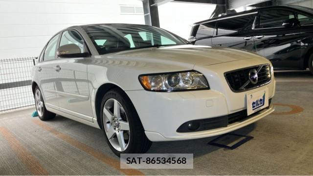 Volvo S40 2010-12 8281468-11
