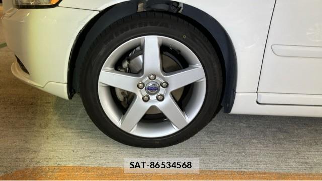 Volvo S40 2010-12 8281468-8