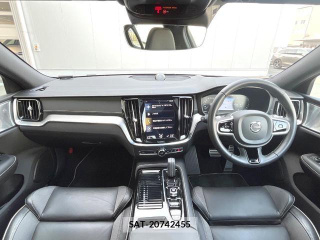 Volvo S60 2020-07 8280440-1