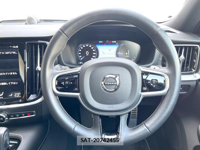 Volvo S60 2020-07 8280440-10