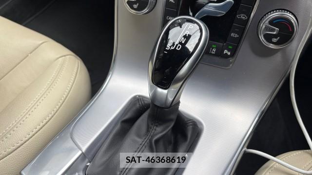 Volvo S60 2017-03 8281930-13