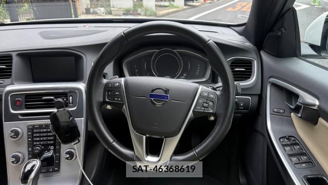 Volvo S60 2017-03 8281930-15