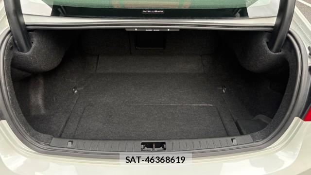 Volvo S60 2017-03 8281930-16
