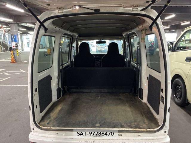 Subaru SAMBAR 2018-07 8283933-9