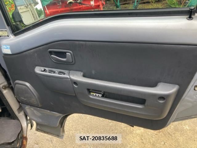 Subaru SAMBAR 2006-07 8284798-7