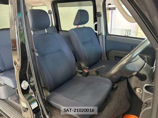 Subaru SAMBAR 2014-02 8285050-5