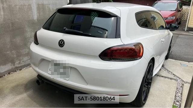 VolksWagen SCIROCCO 2010-10 8281549-12