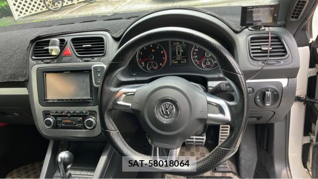 VolksWagen SCIROCCO 2010-10 8281549-16