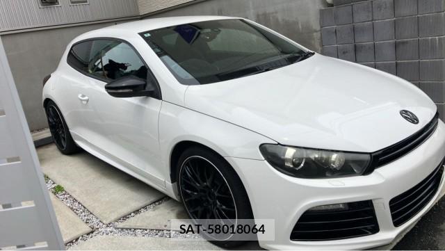 VolksWagen SCIROCCO 2010-10 8281549-3