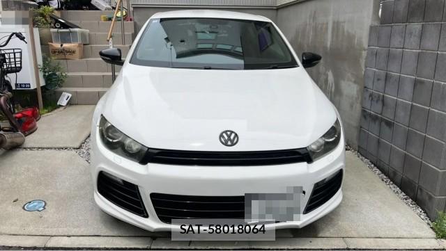 VolksWagen SCIROCCO 2010-10 8281549-9
