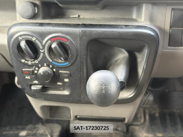 Mazda SCRUM 2017-08 8282595-12