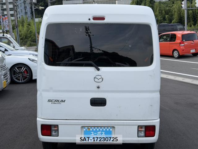 Mazda SCRUM 2017-08 8282595-6
