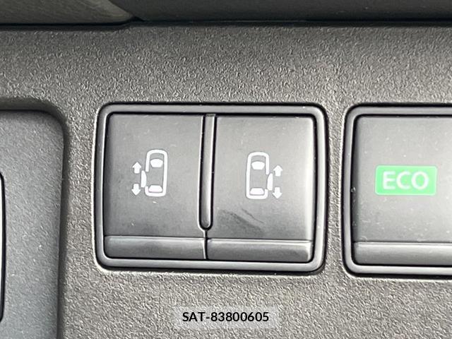 Nissan SERENA 2014-08 8276820-8