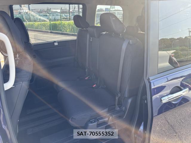 Nissan SERENA 2023-05 8277043-11