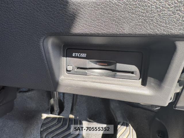 Nissan SERENA 2023-05 8277043-17