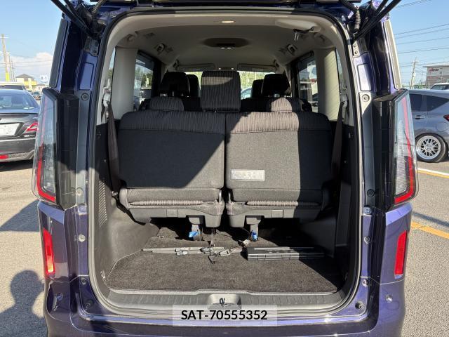 Nissan SERENA 2023-05 8277043-6