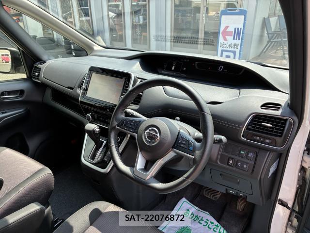 Nissan SERENA 2018-05 8277489-13