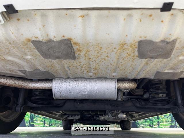 Nissan SERENA 2014-01 8277528-18