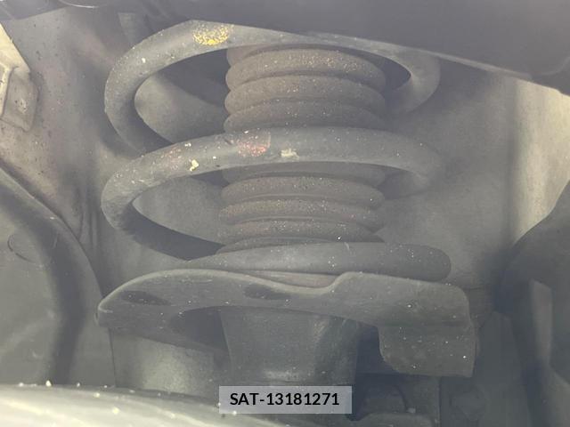 Nissan SERENA 2014-01 8277528-19