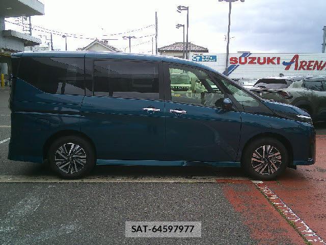 Nissan SERENA 2024-10 8277561-3