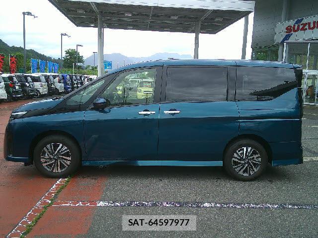 Nissan SERENA 2024-10 8277561-4