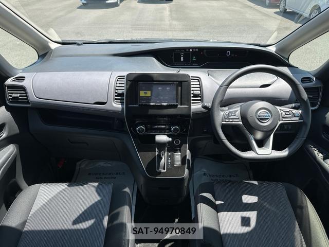 Nissan SERENA 2022-03 8277779-1