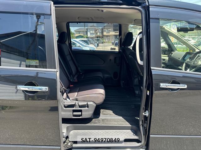 Nissan SERENA 2022-03 8277779-12